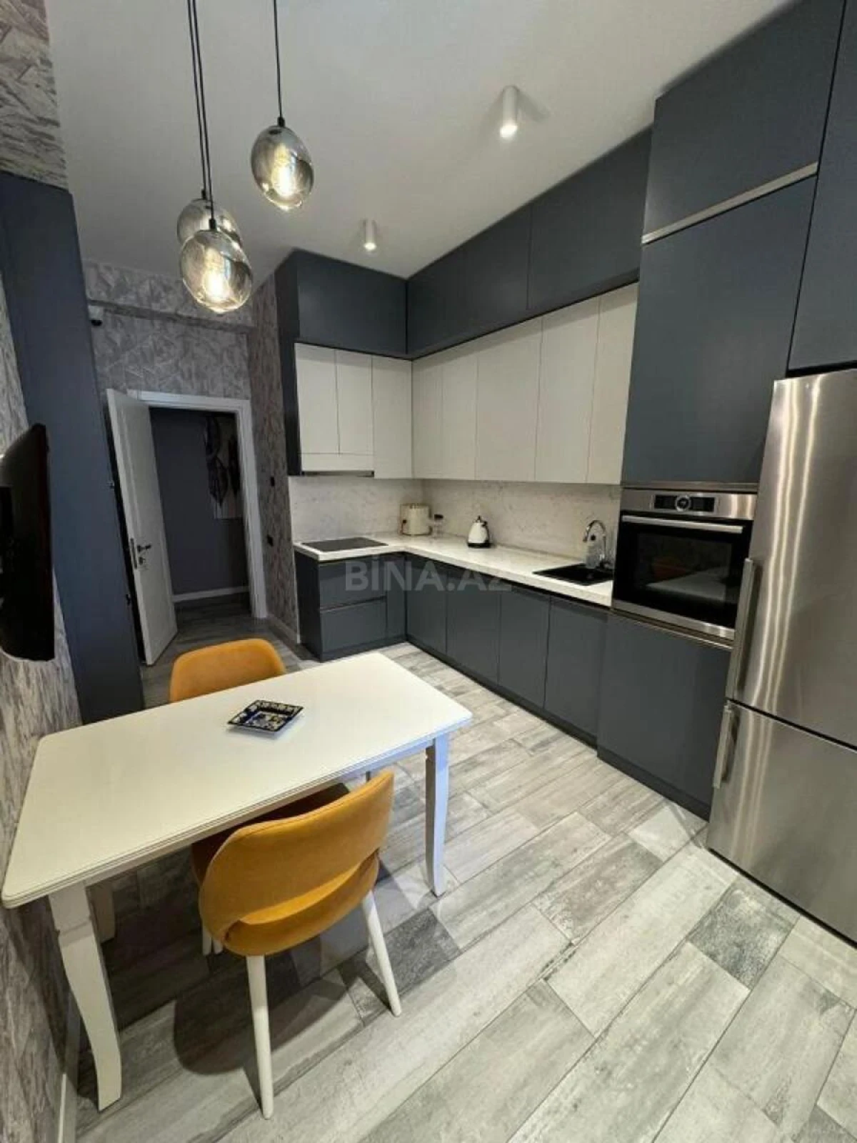 Satılır 3 otaqlı mənzil 119 m²