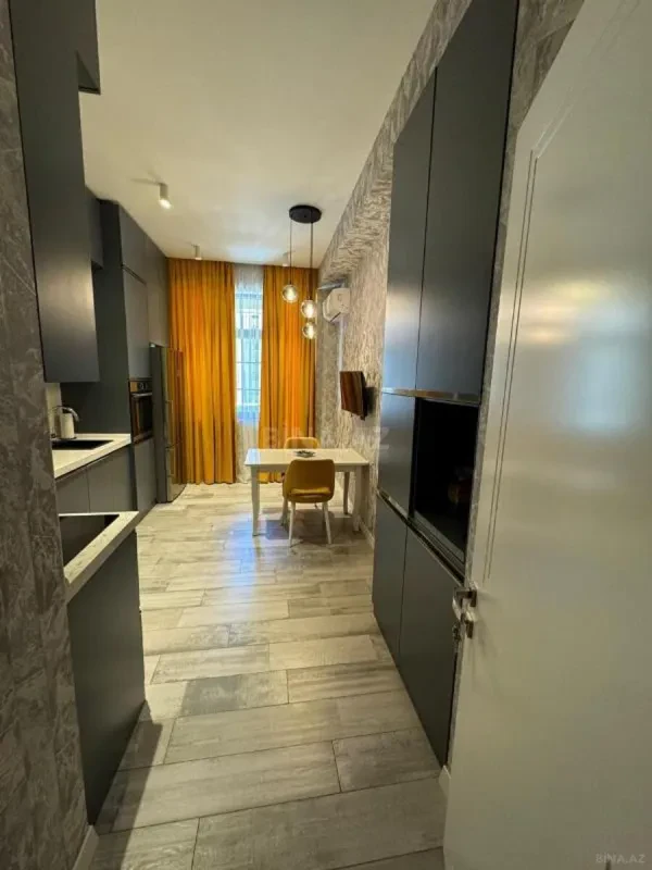 Satılır 3 otaqlı mənzil 119 m²