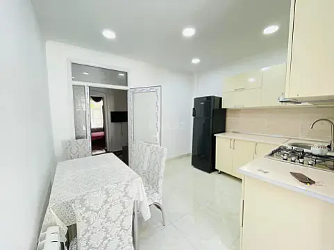 Kirayə verilir 2 otaqlı mənzil 50 m²