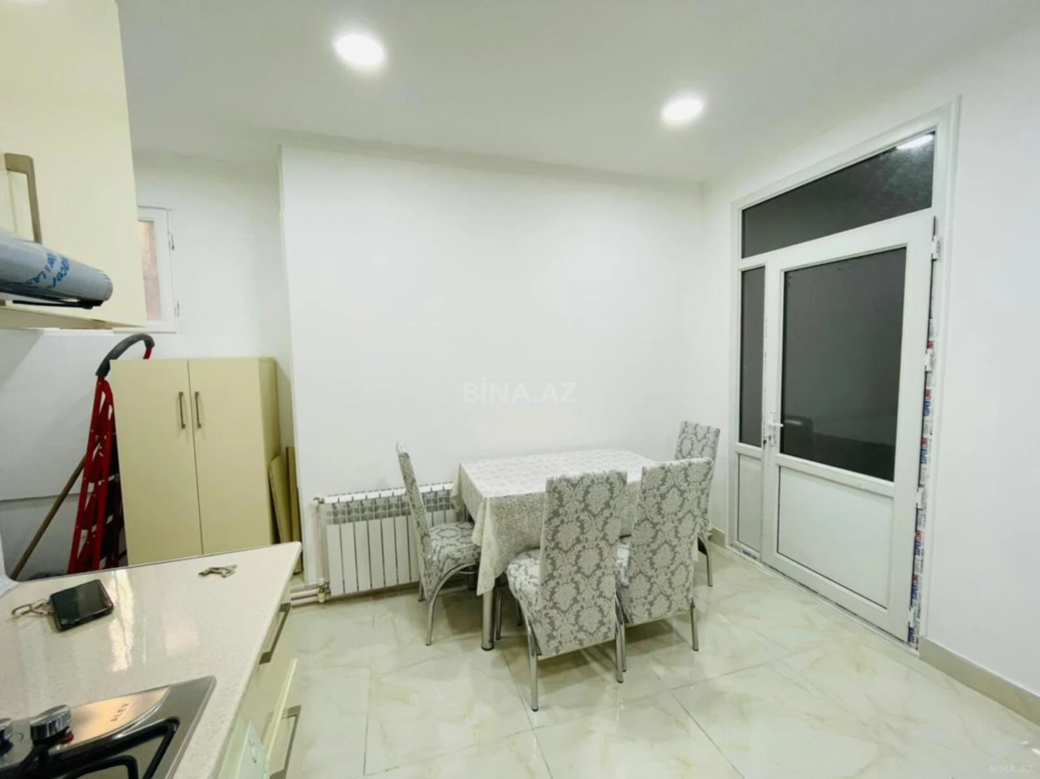 Kirayə verilir 2 otaqlı mənzil 50 m²