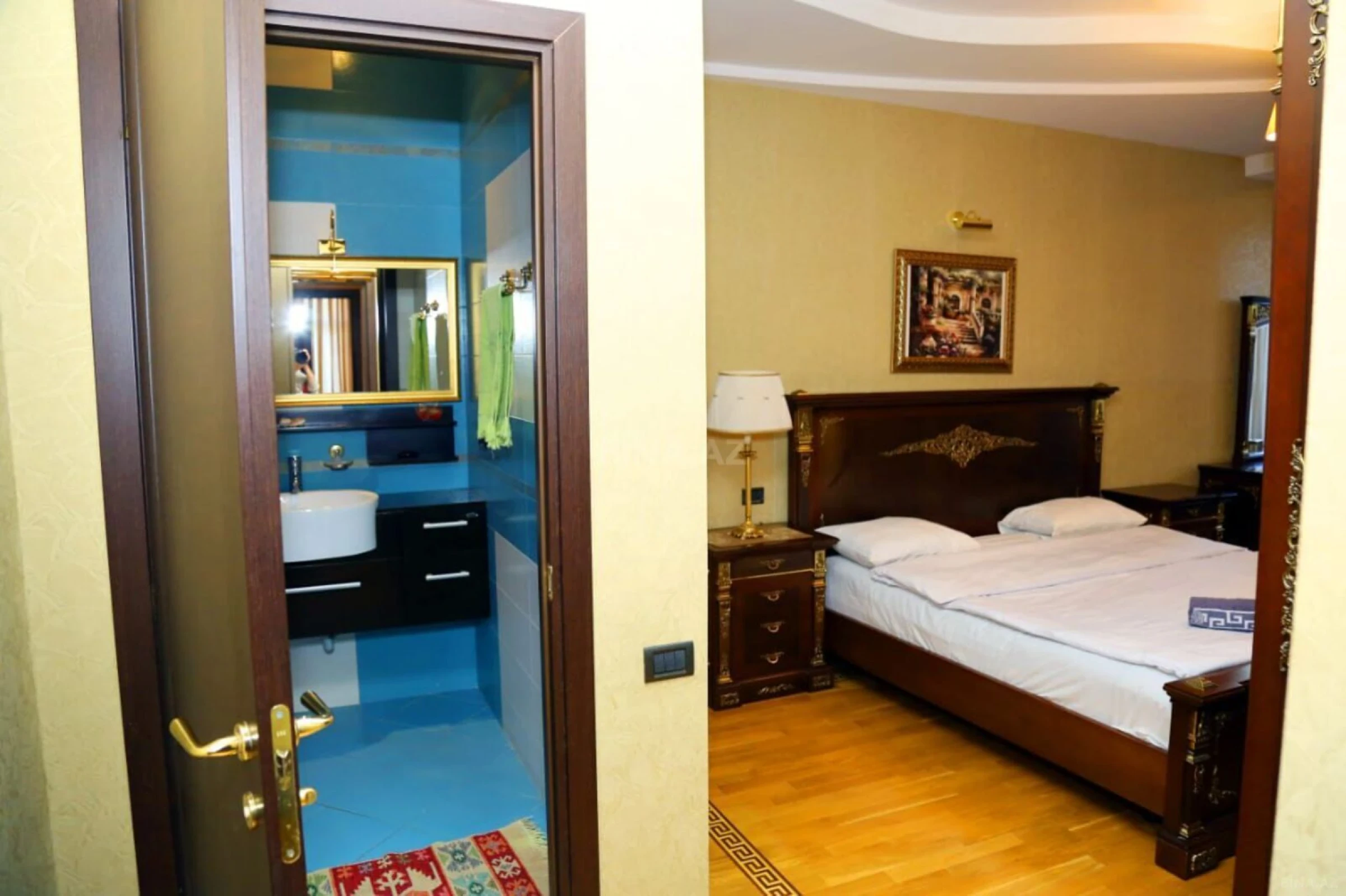 Kirayə verilir 4 otaqlı mənzil 250 m²
