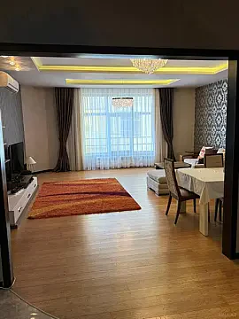 Kirayə verilir 3 otaqlı mənzil 160 m²