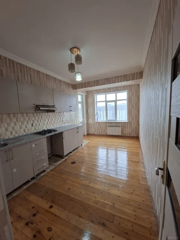 Kirayə verilir 3 otaqlı mənzil 120 m²