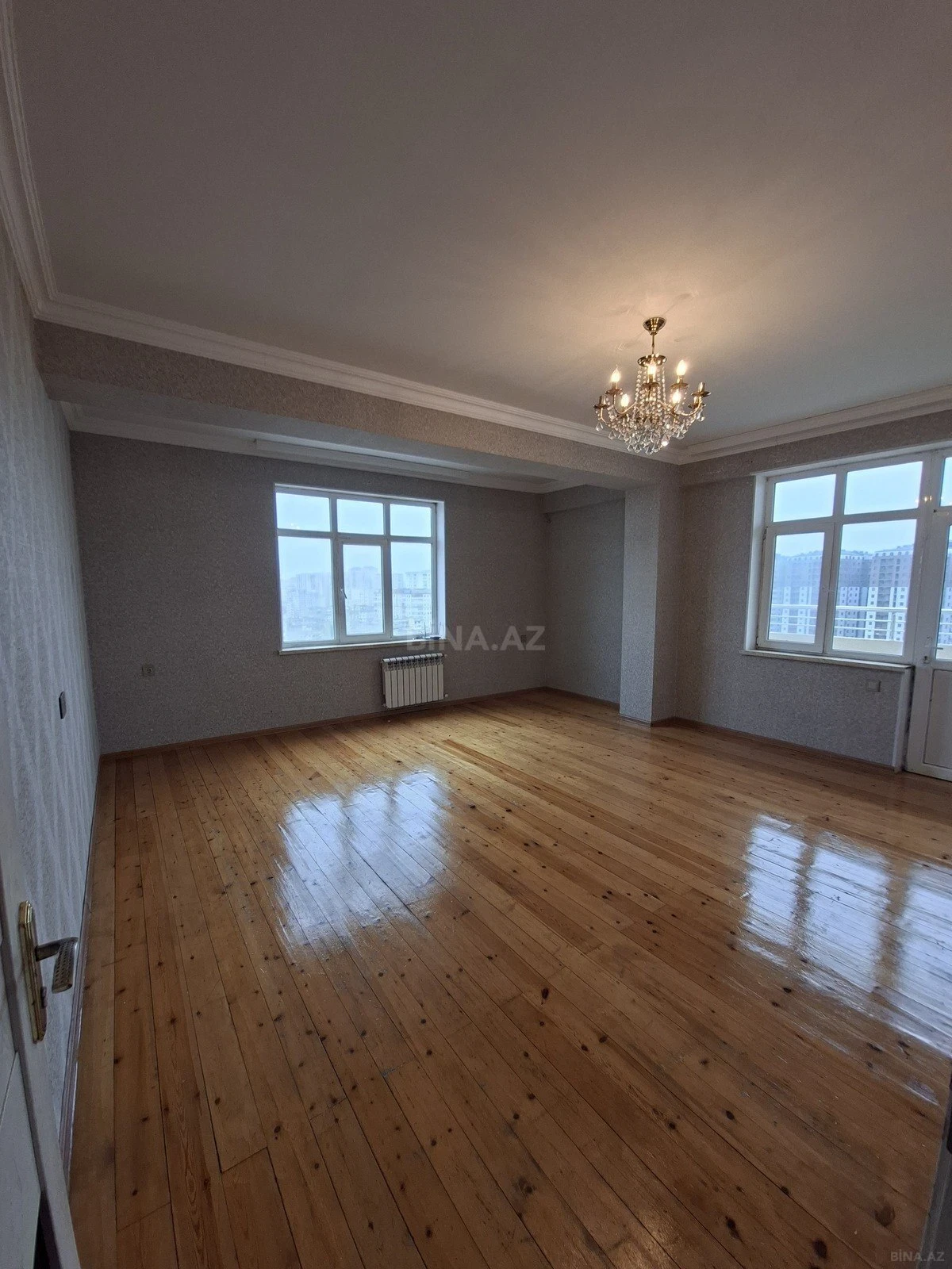 Kirayə verilir 3 otaqlı mənzil 120 m²