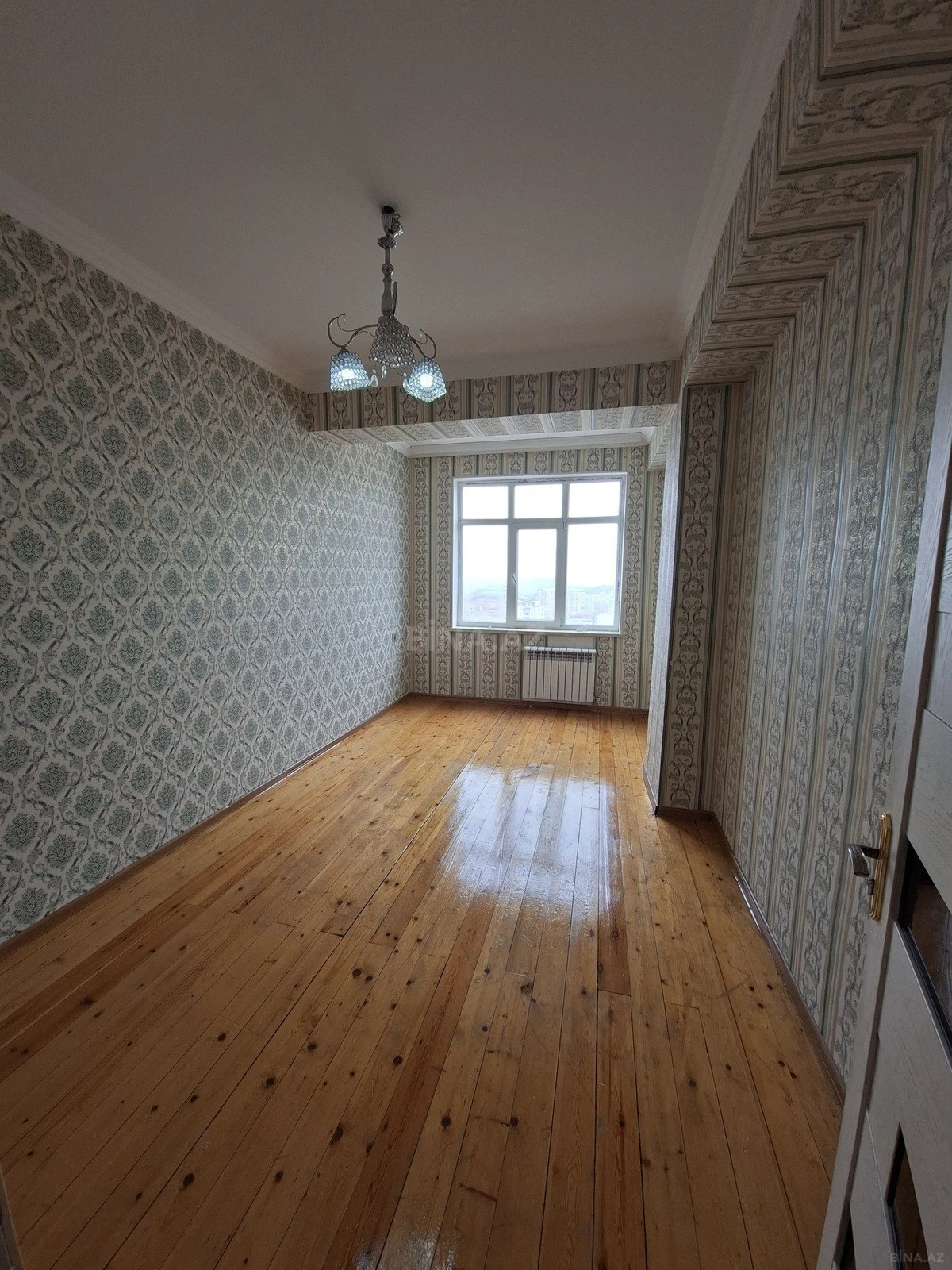Kirayə verilir 3 otaqlı mənzil 120 m²