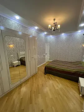 Kirayə verilir 3 otaqlı mənzil 102 m²