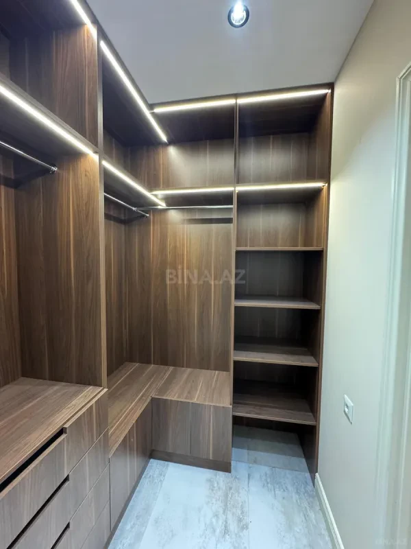 Satılır 2 otaqlı mənzil 98 m²