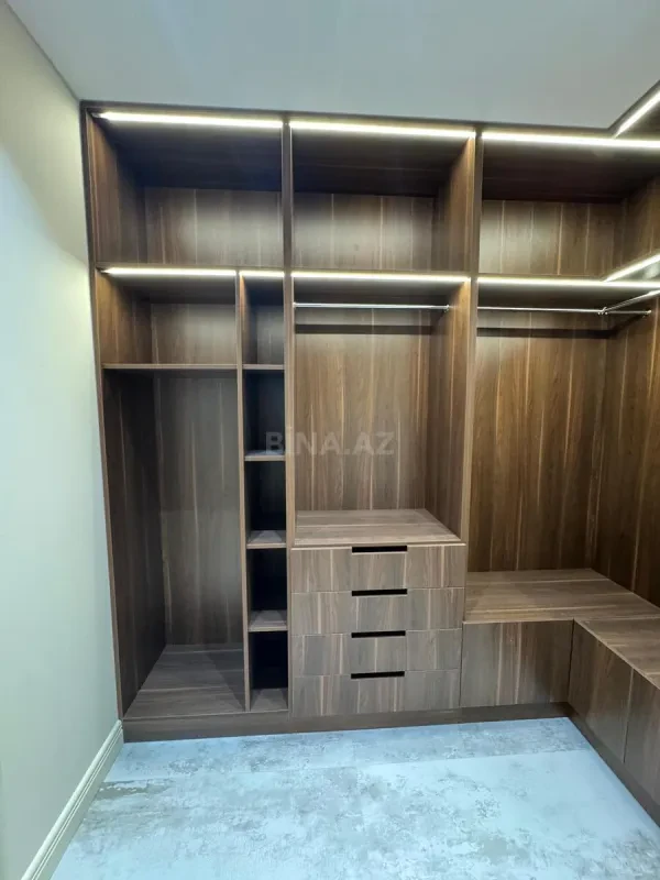 Satılır 2 otaqlı mənzil 98 m²