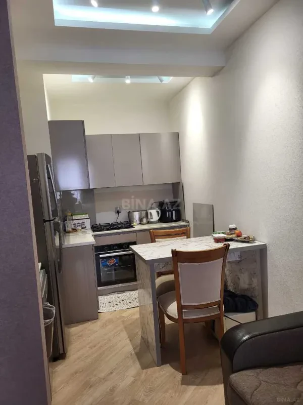 Satılır 3 otaqlı mənzil 101 m²
