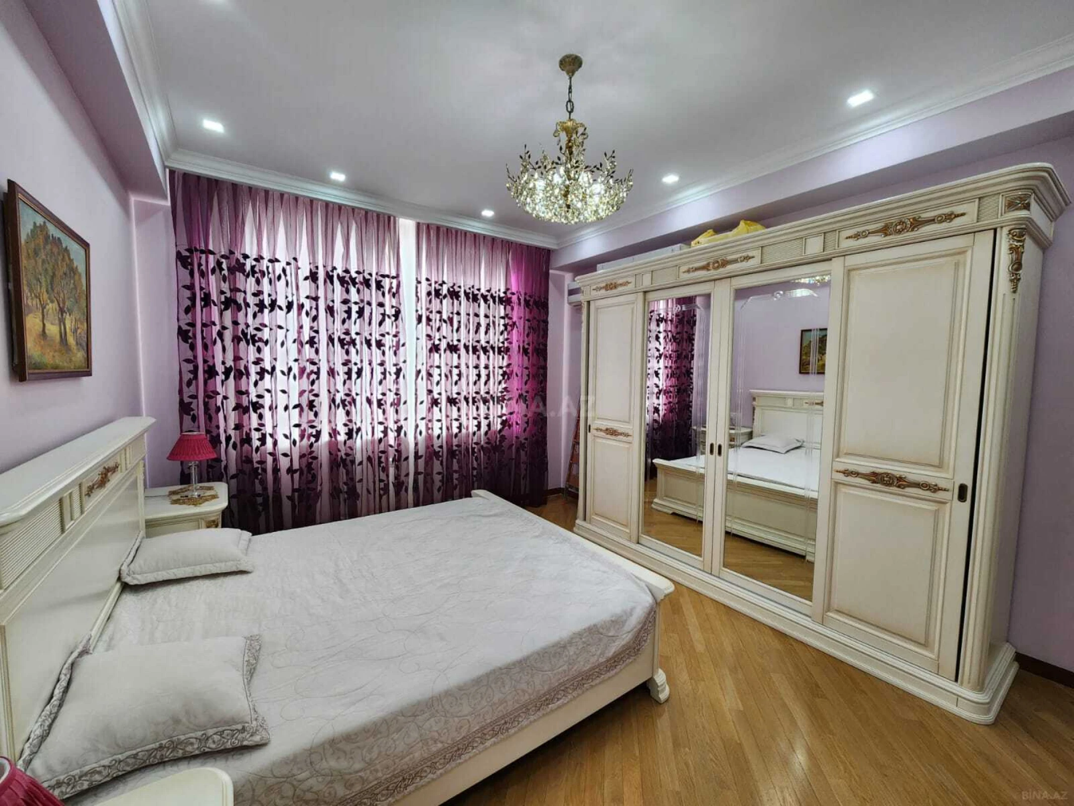 Kirayə verilir 3 otaqlı mənzil 155 m²
