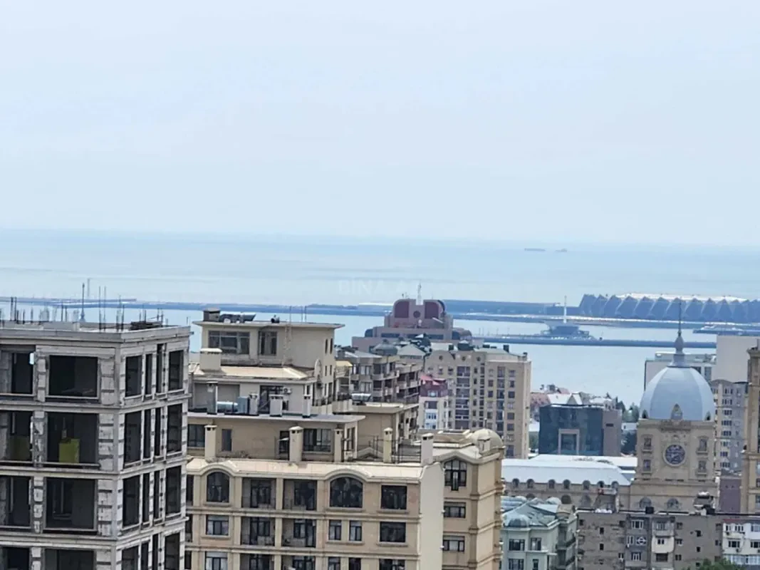 Kirayə verilir 3 otaqlı mənzil 155 m²