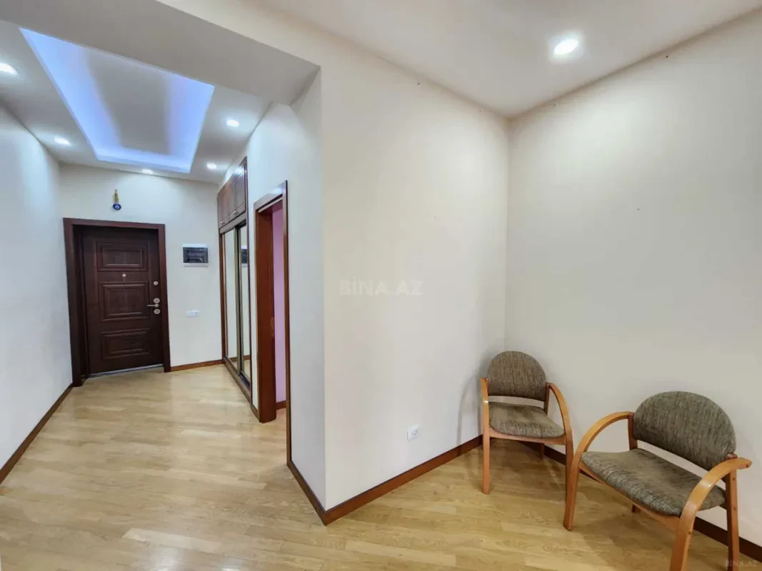 Kirayə verilir 3 otaqlı mənzil 155 m²