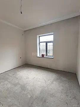 Satılır 6 otaqlı həyət evi 300 m²