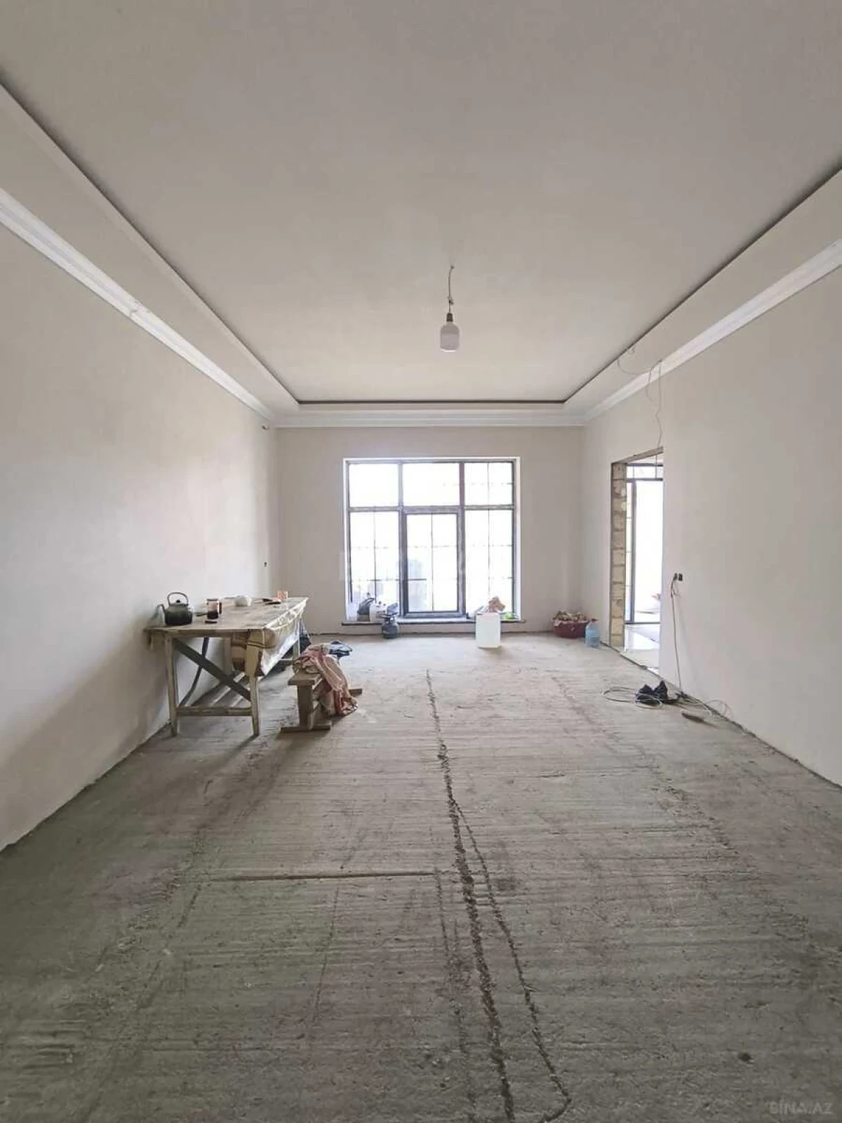Satılır 6 otaqlı həyət evi 300 m²