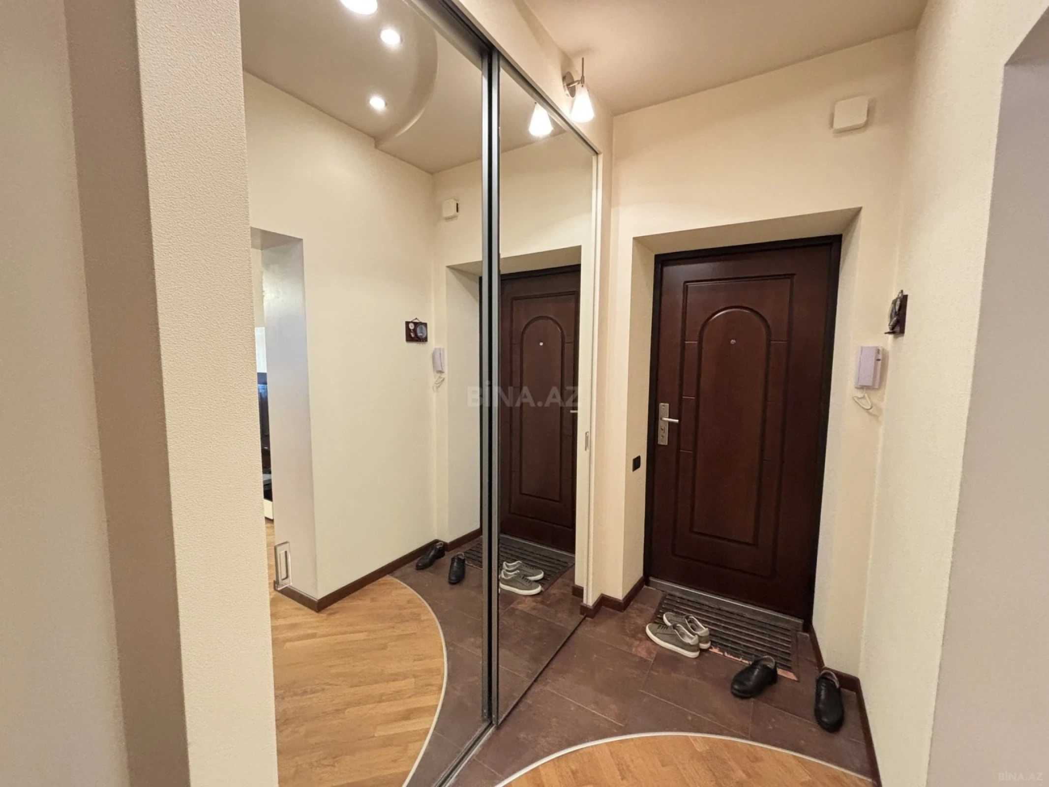 Kirayə verilir 3 otaqlı mənzil 85 m²