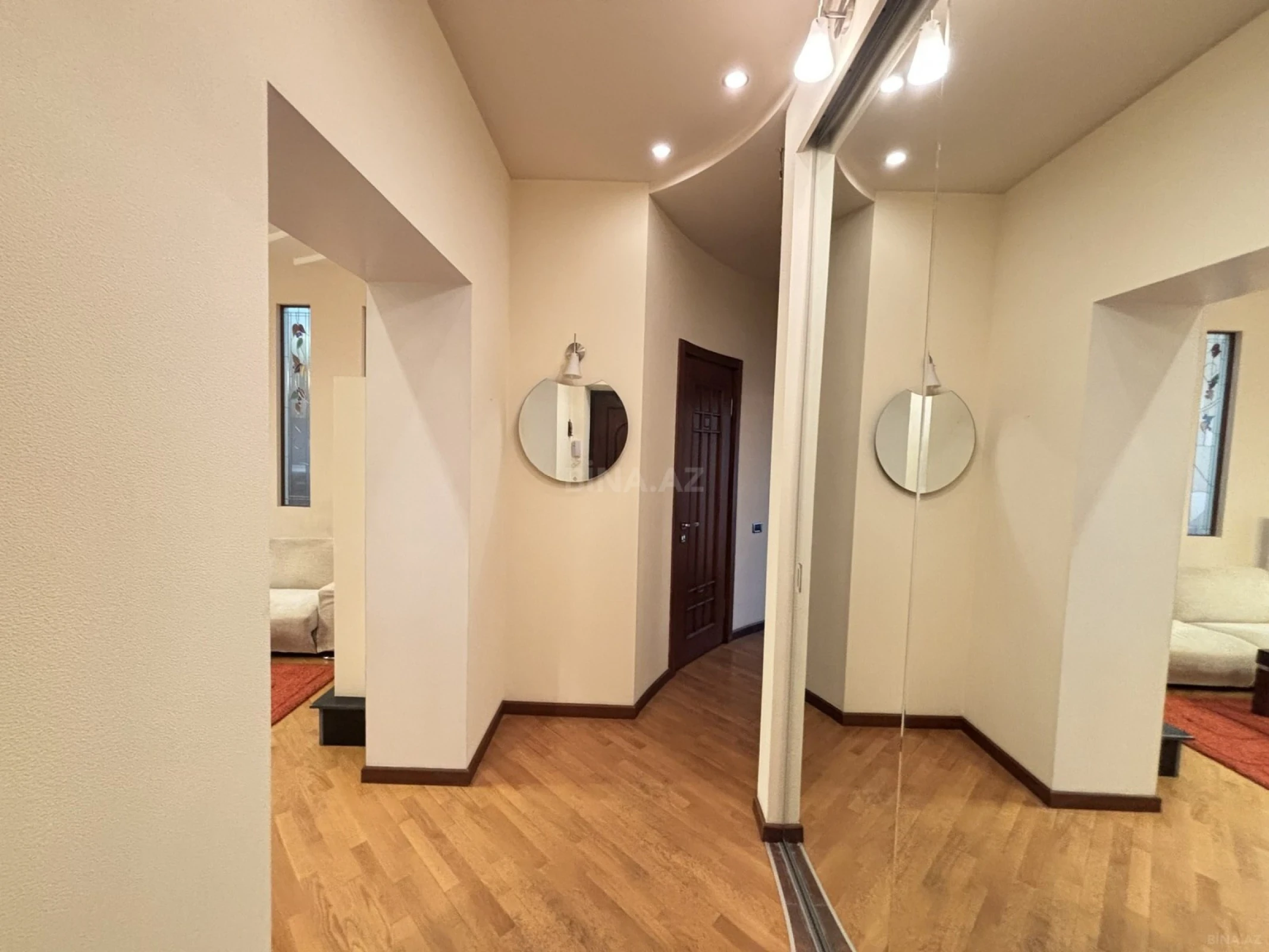 Kirayə verilir 3 otaqlı mənzil 85 m²