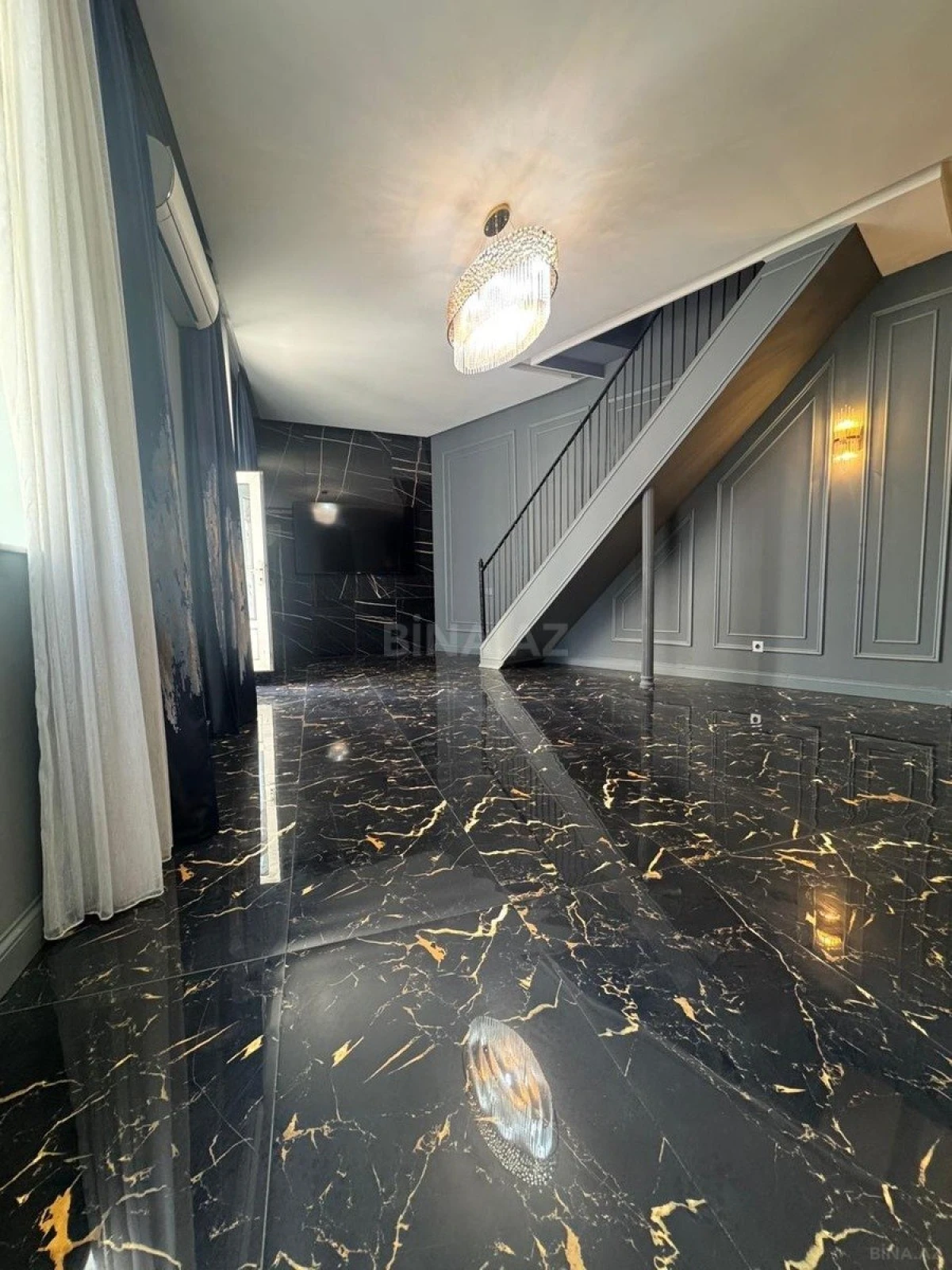 Satılır 3 otaqlı mənzil 100 m²
