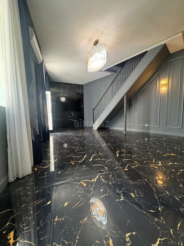 Satılır 3 otaqlı mənzil 100 m²
