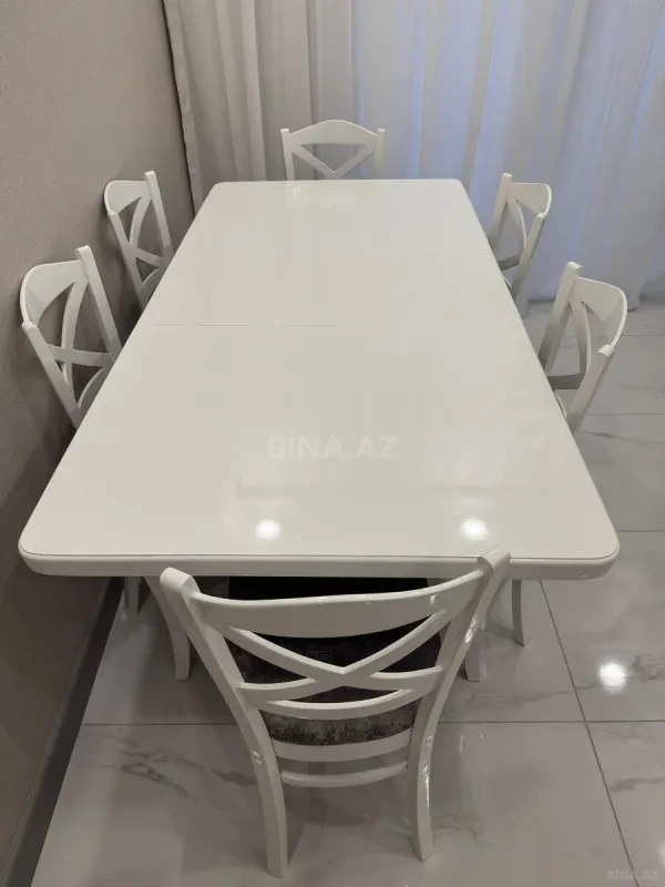 Kirayə verilir 2 otaqlı mənzil 85 m²