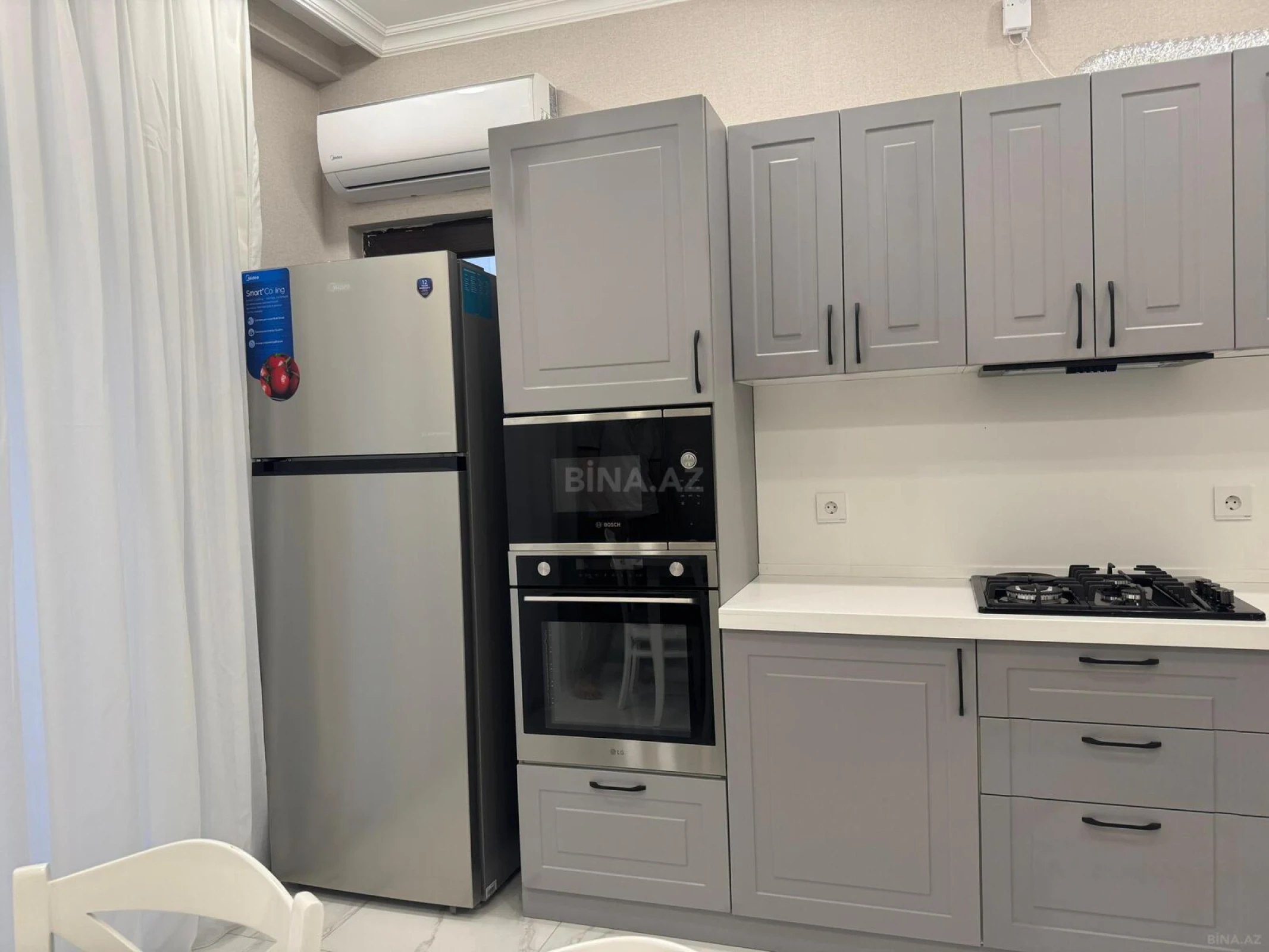 Kirayə verilir 2 otaqlı mənzil 85 m²