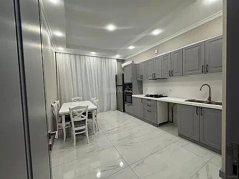 Kirayə verilir 2 otaqlı mənzil 85 m² — Bakı 2 otaq 85.00 m²