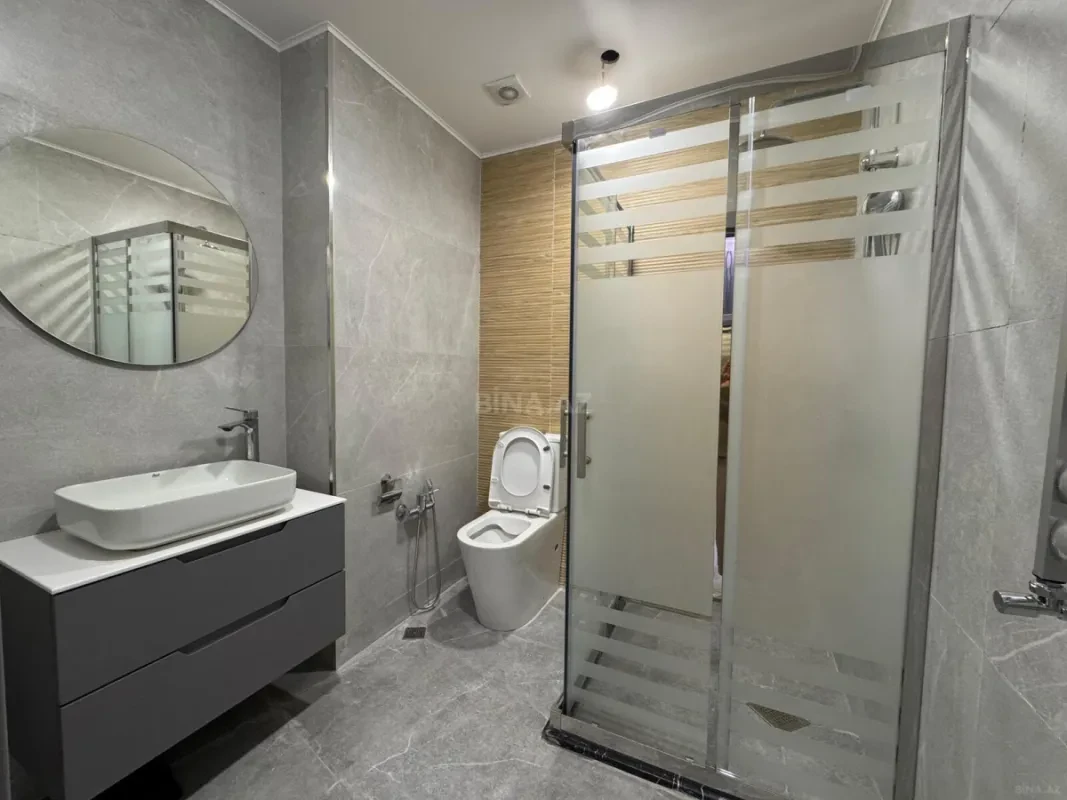 Kirayə verilir 2 otaqlı mənzil 85 m²