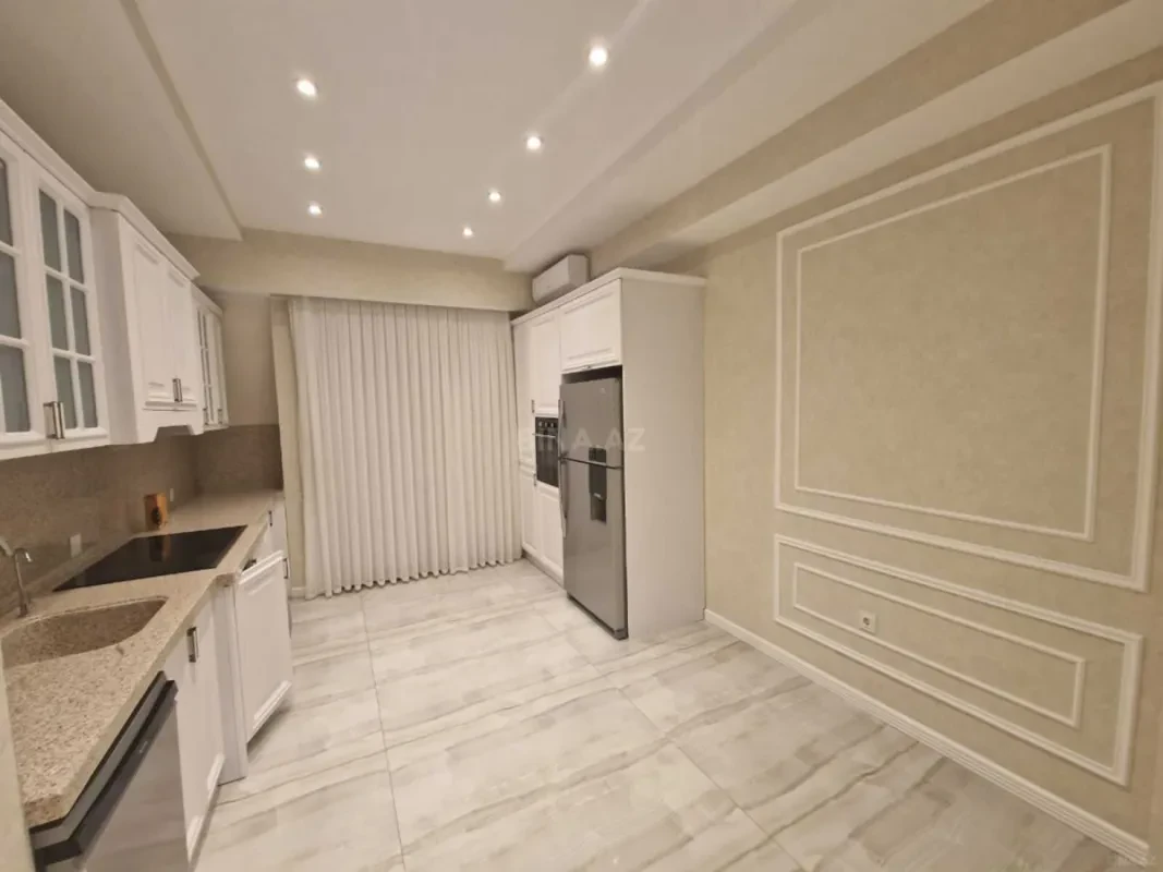 Kirayə verilir 5 otaqlı ofis 220 m²