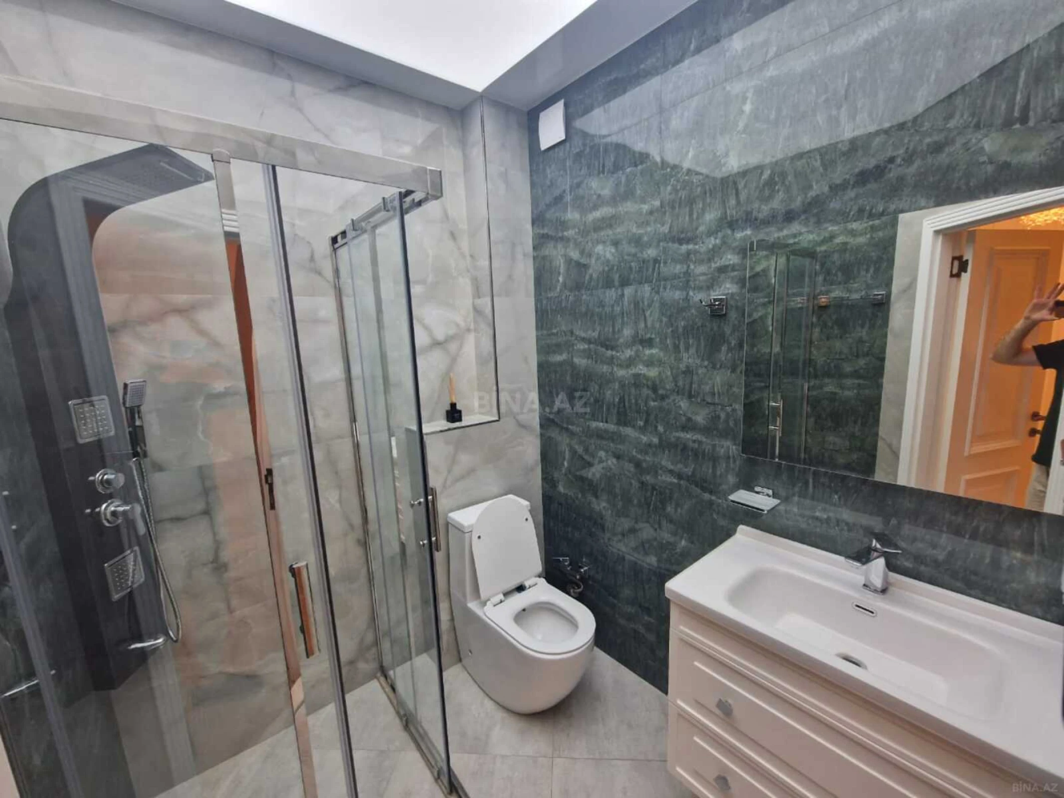 Kirayə verilir 5 otaqlı ofis 220 m²