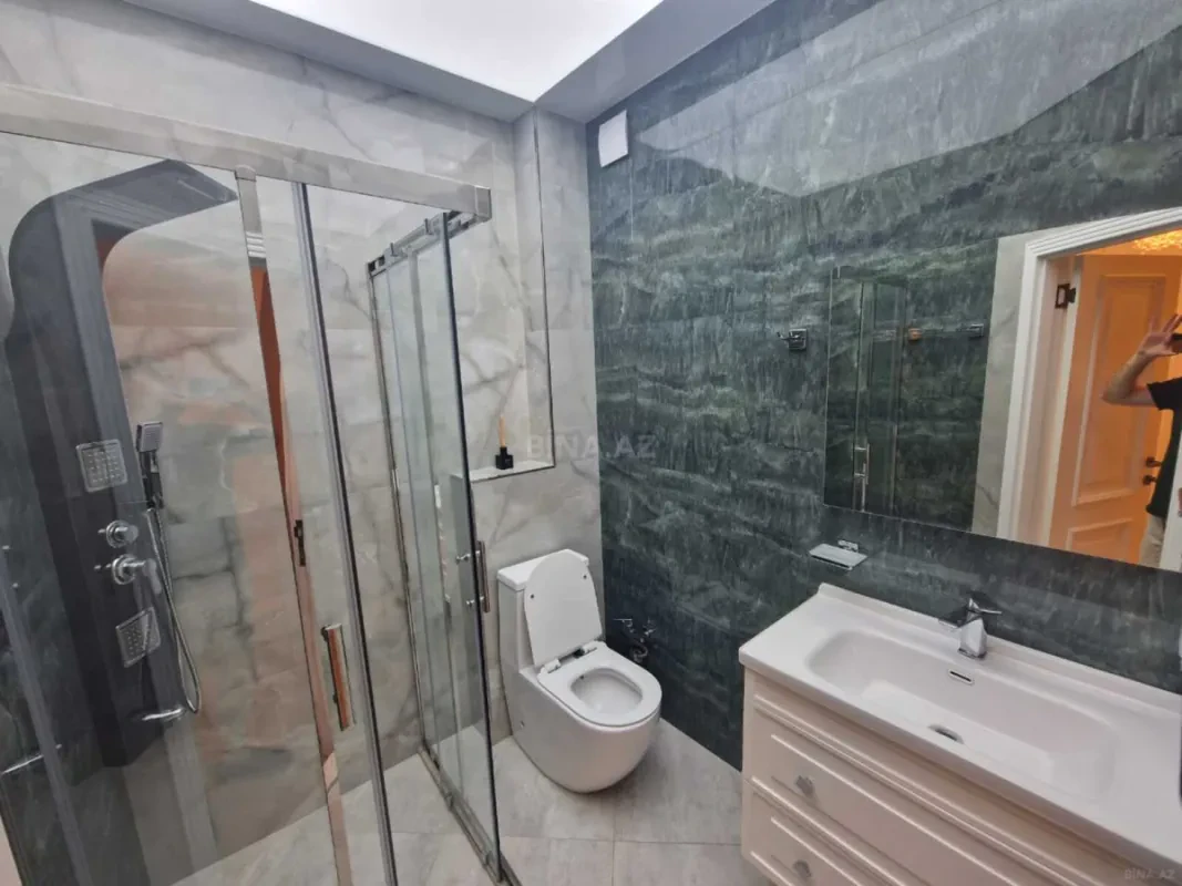 Kirayə verilir 5 otaqlı ofis 220 m²
