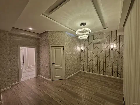 Kirayə verilir 5 otaqlı ofis 220 m²