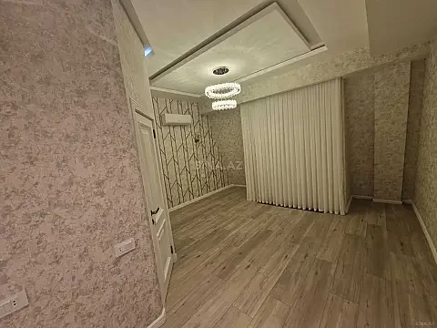 Kirayə verilir 5 otaqlı ofis 220 m²