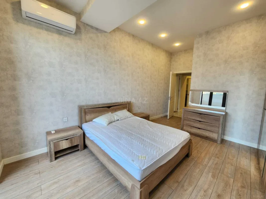 Kirayə verilir 4 otaqlı mənzil 189 m²