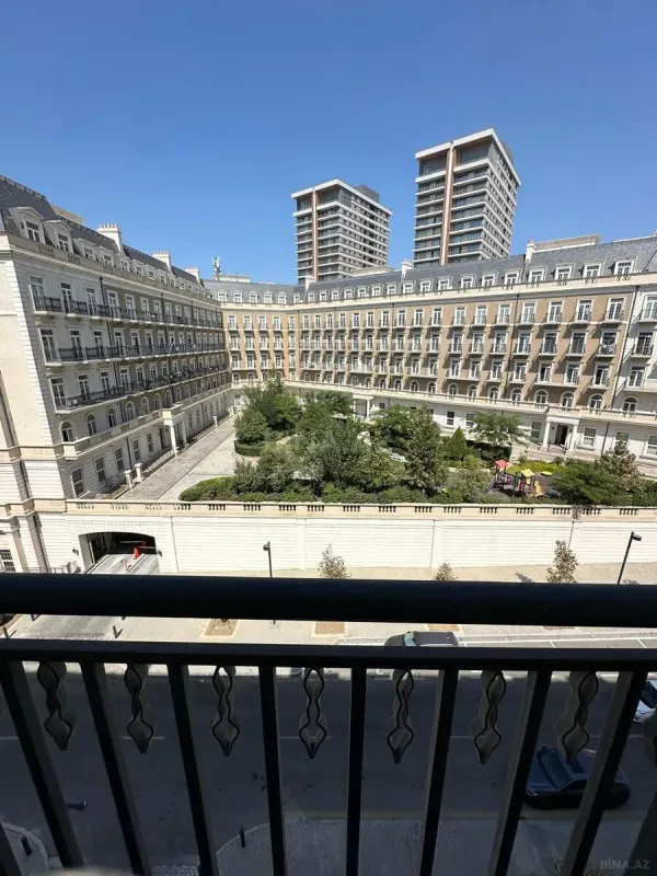 Kirayə verilir 3 otaqlı mənzil 105 m²