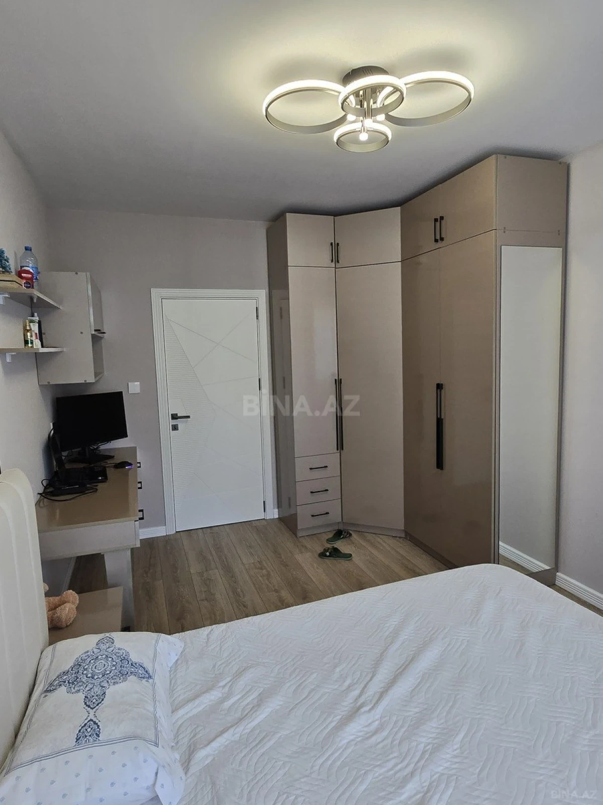 Satılır 3 otaqlı mənzil 70 m²