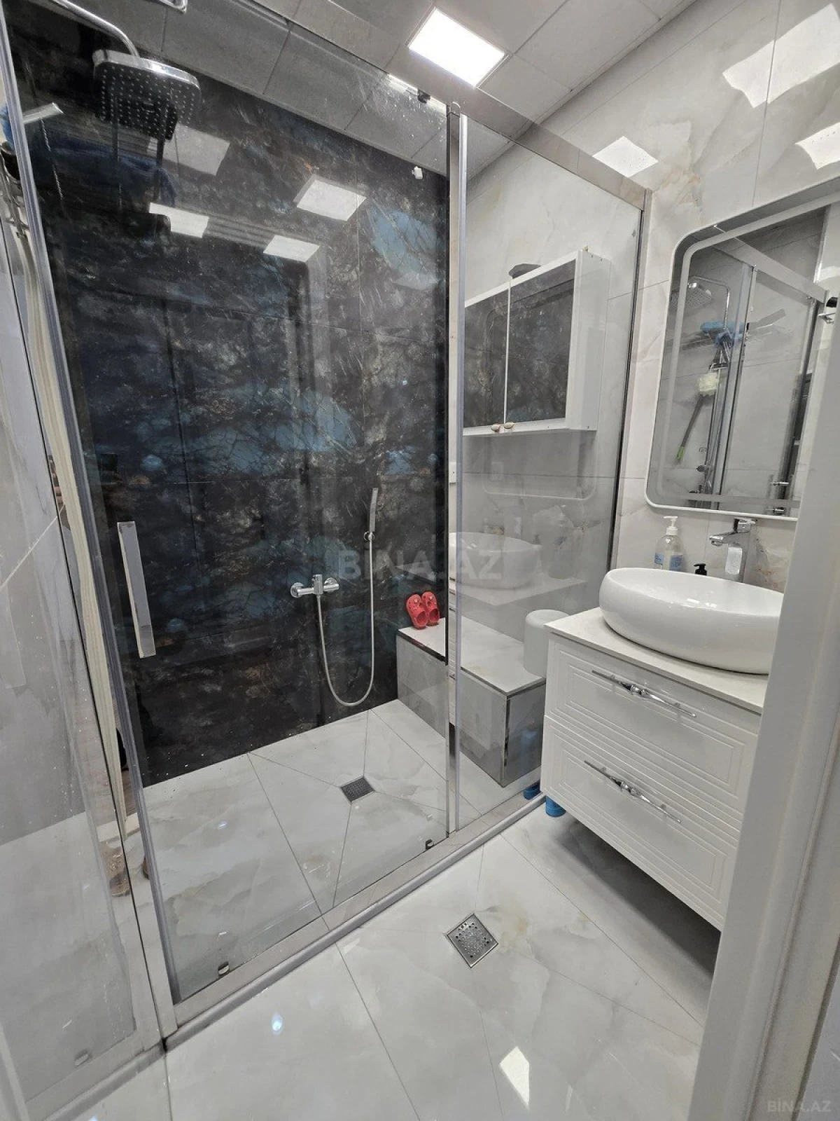 Satılır 3 otaqlı mənzil 70 m²