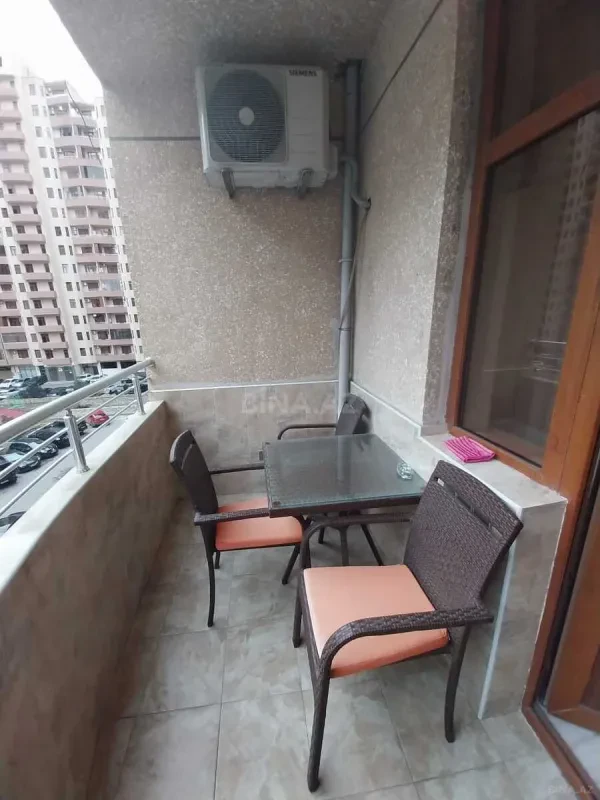 Satılır 3 otaqlı mənzil 102.3 m²