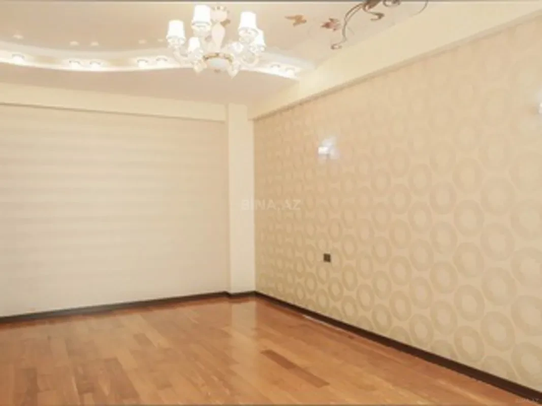 Satılır 3 otaqlı mənzil 120 m²