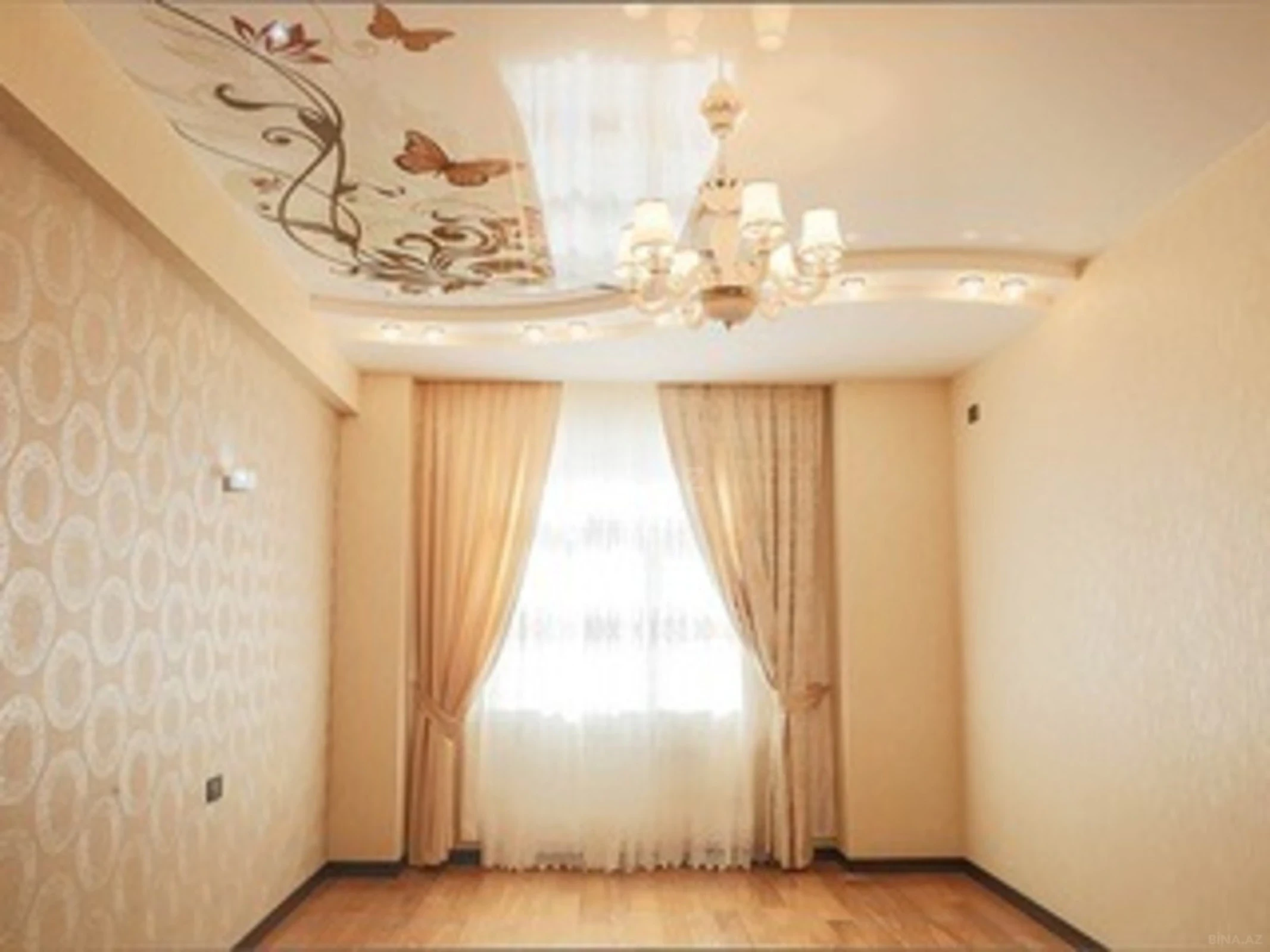 Satılır 3 otaqlı mənzil 120 m²