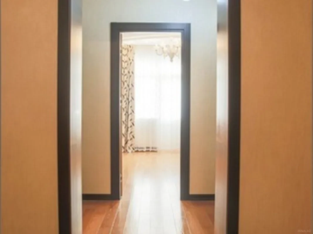Satılır 3 otaqlı mənzil 120 m²