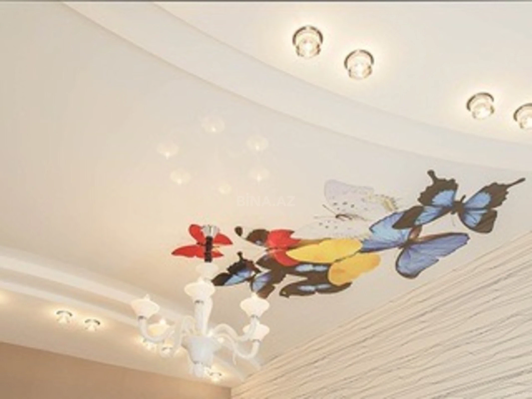 Satılır 3 otaqlı mənzil 120 m²