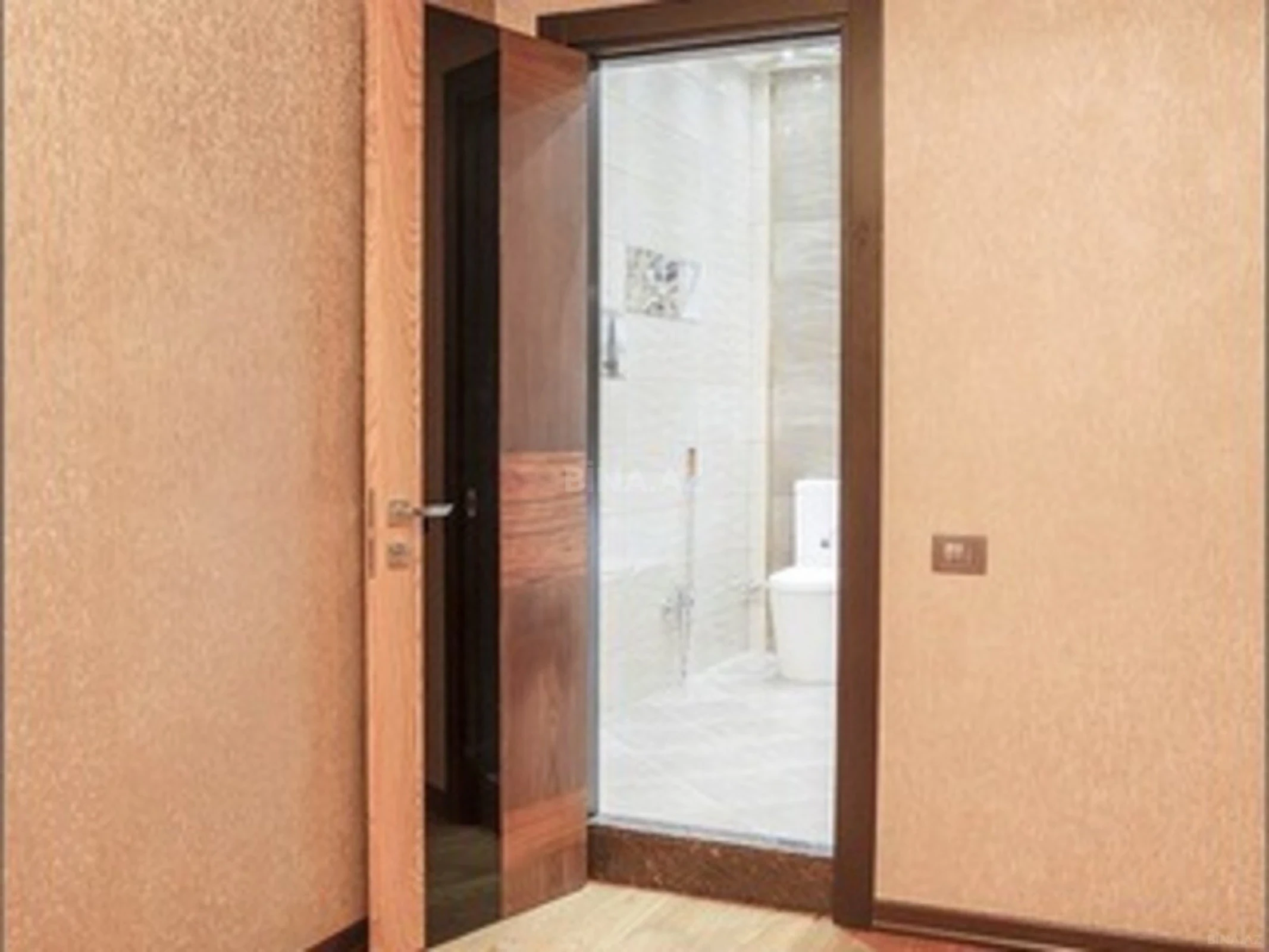 Satılır 3 otaqlı mənzil 120 m²