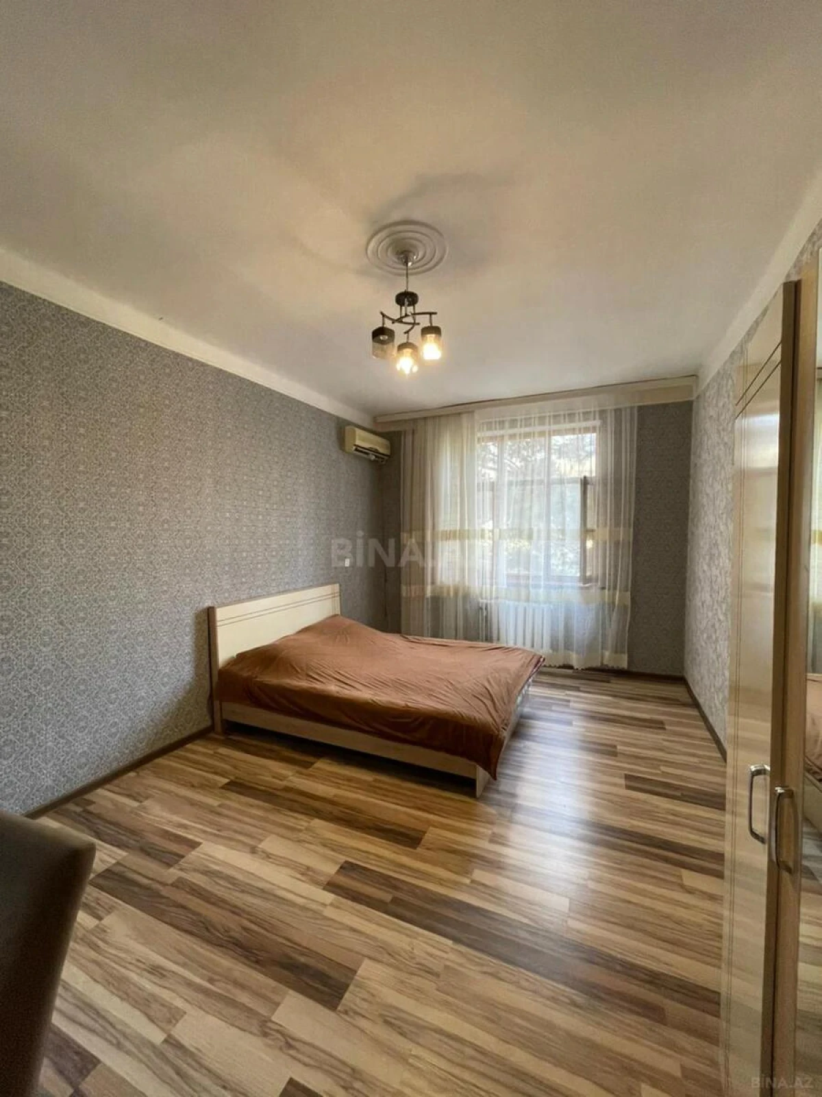 Satılır 3 otaqlı mənzil 85 m²