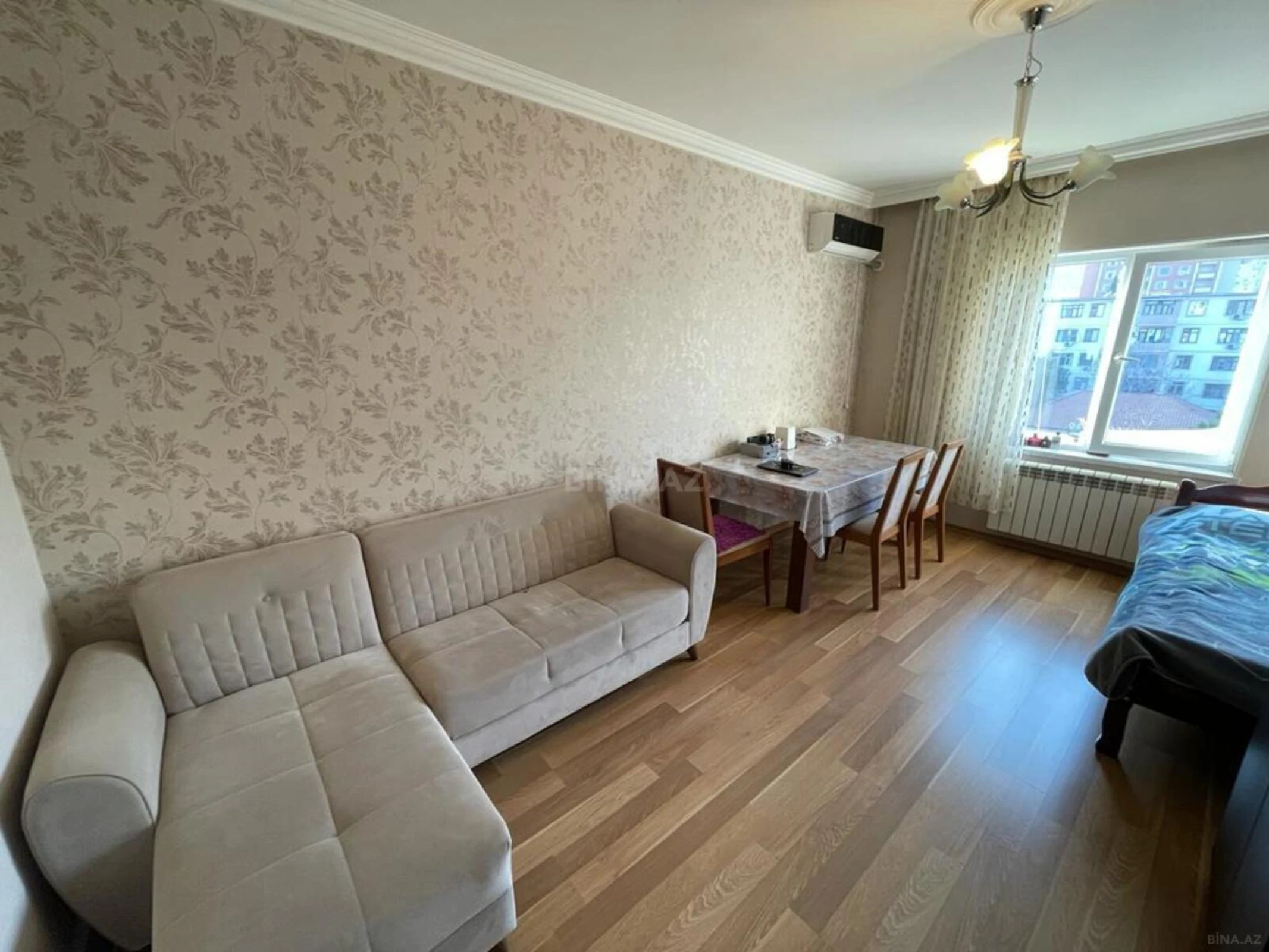 Satılır 2 otaqlı mənzil 58 m²
