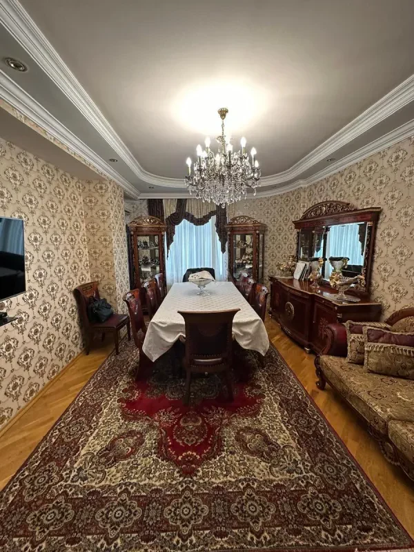 Satılır 3 otaqlı mənzil 120 m²