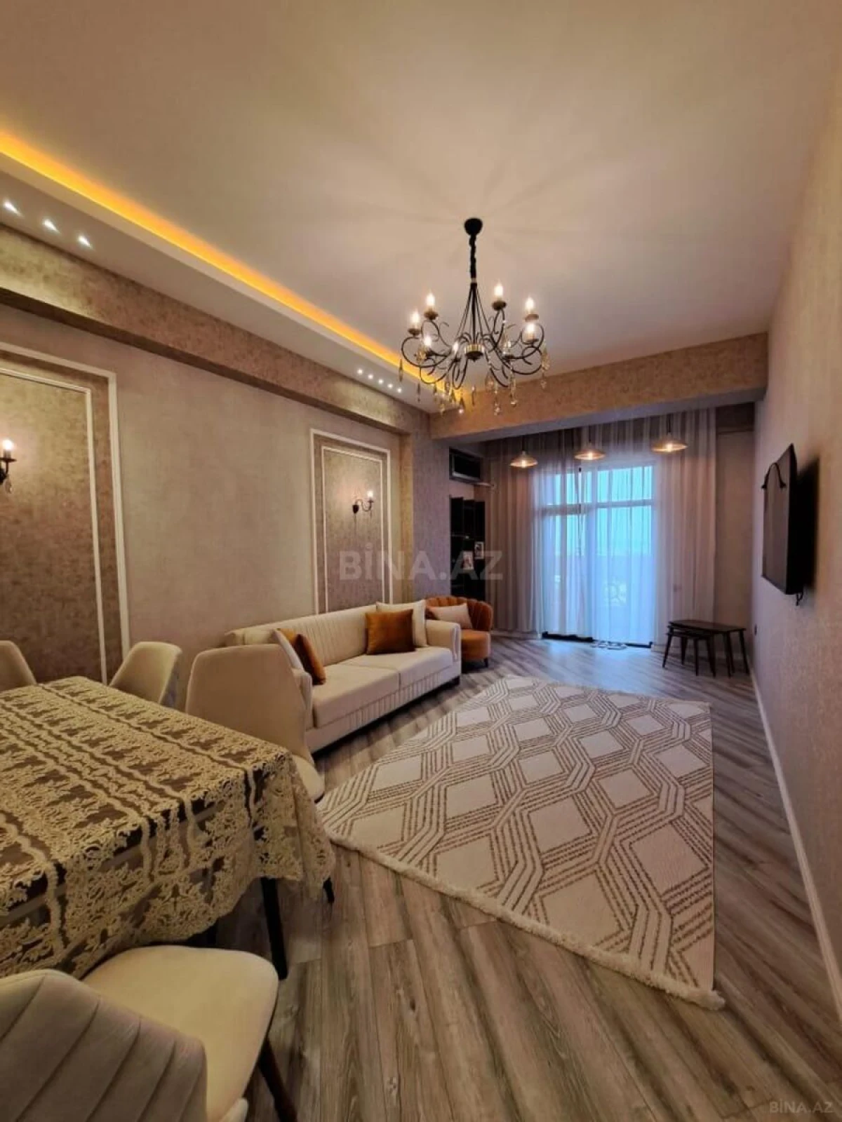 Kirayə verilir 2 otaqlı mənzil 80 m²