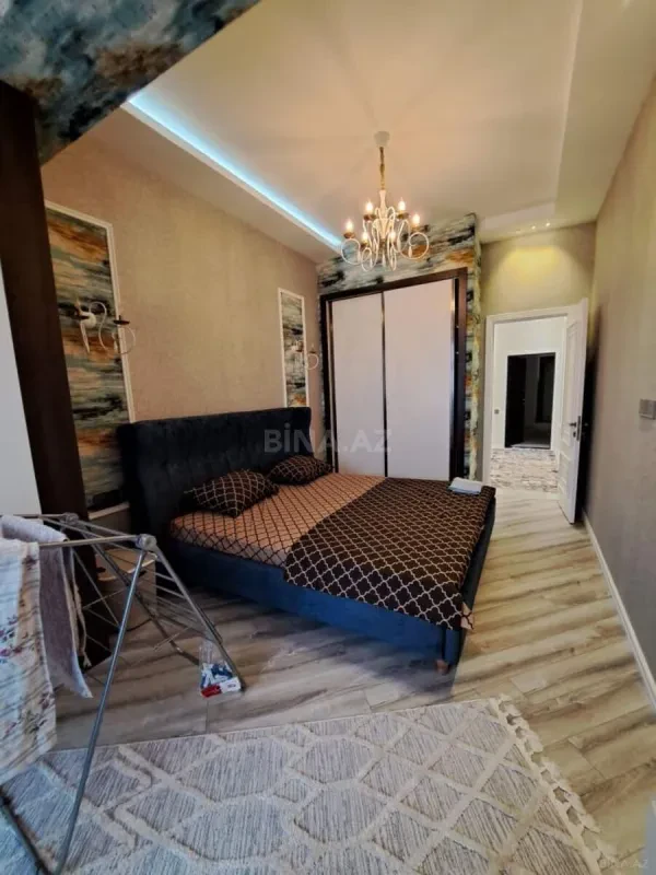 Kirayə verilir 2 otaqlı mənzil 80 m²