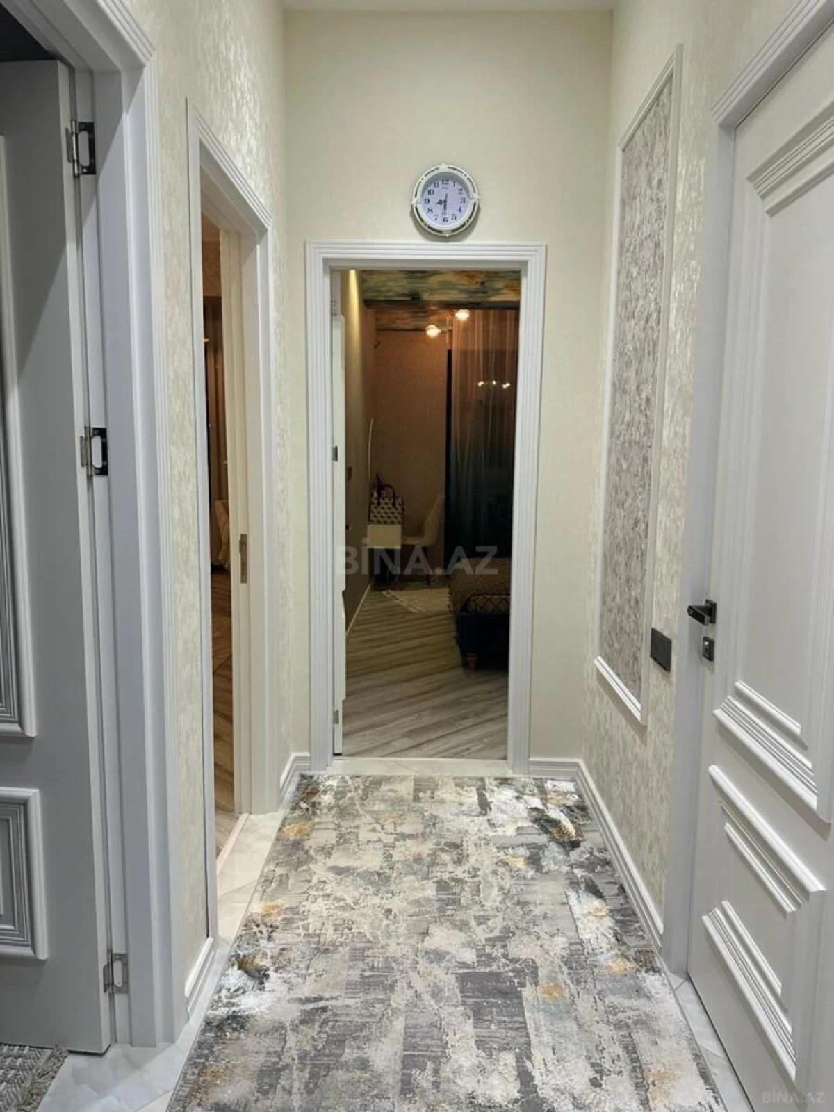 Kirayə verilir 2 otaqlı mənzil 80 m²