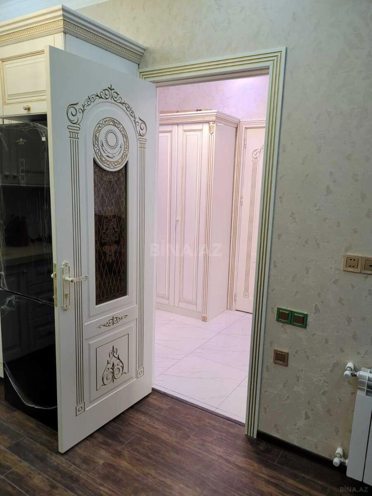 Kirayə verilir 2 otaqlı mənzil 70 m²