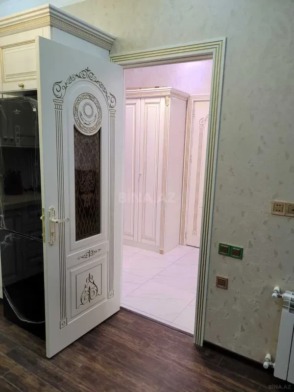 Kirayə verilir 2 otaqlı mənzil 70 m²