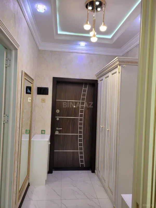Kirayə verilir 2 otaqlı mənzil 70 m²